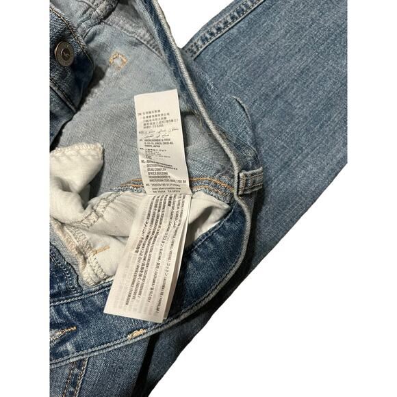 Hollister - Picture 10 of 12